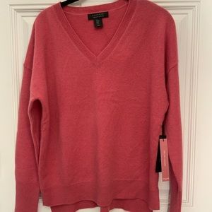 Tahari 100%-2ply cashmere sweater, Relaxed Fit, Medium, rose pink.